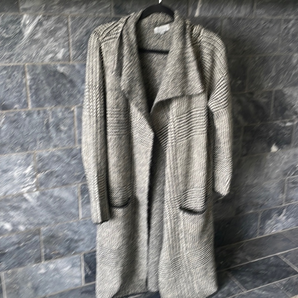 Black and white Joseph A cardigan duster . Fits more like a/m.